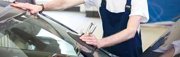 Quick Tips For Auto Glass Repair: Expert Advice & Cost-Effective Solutions